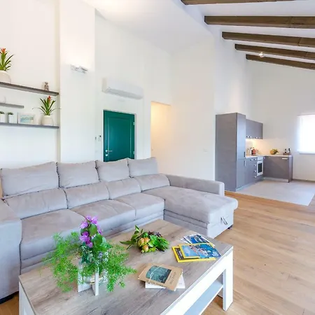 Nespola Penthouse Цавтат