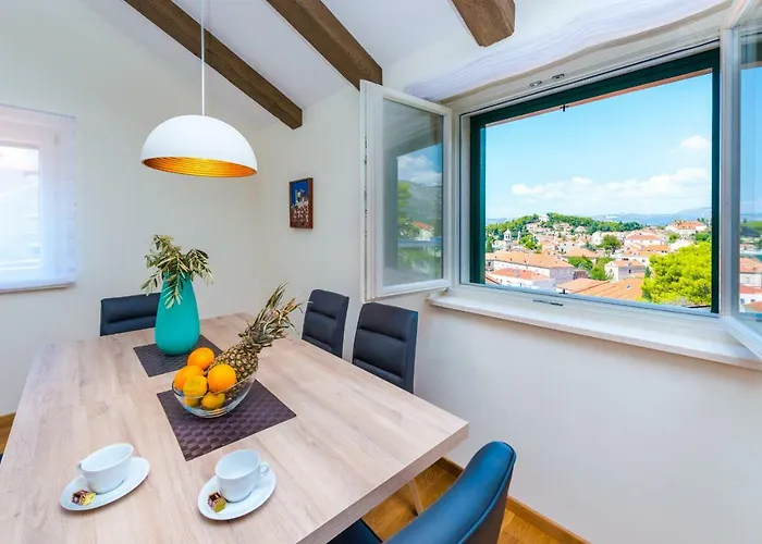 Lägenhet Nespola Penthouse