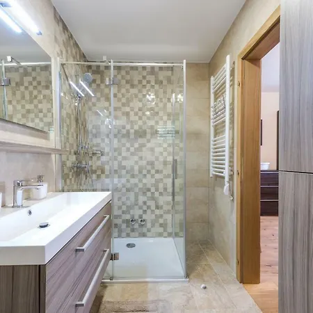 Daire Nespola Penthouse Cavtat